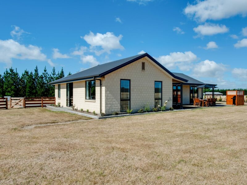 The Round Hill new build in Christchurch, New Zealand built by Trendsetter Homes